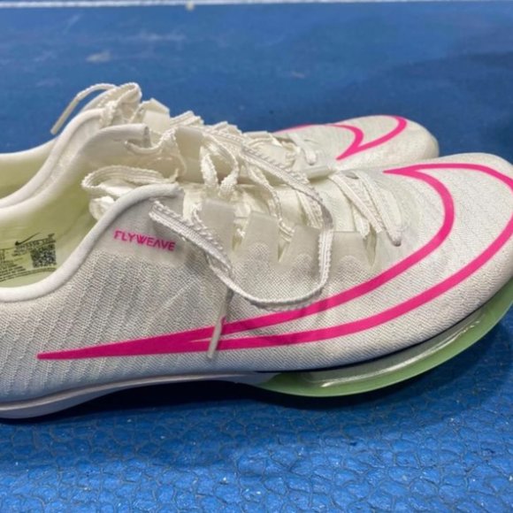 Nike Maxfly track and field sprinting spikes - Picture 3 of 5